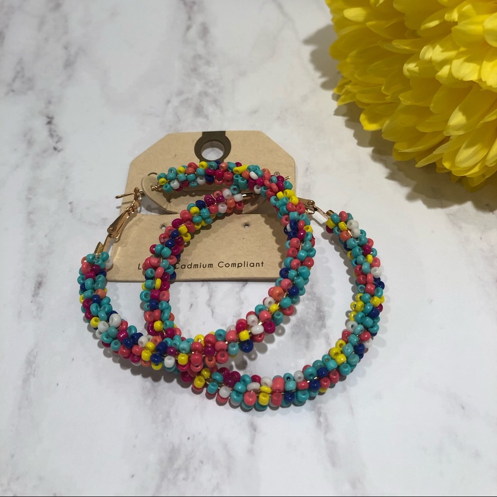 Crystal Avenue - NWT- Seed bead hoop earrings!